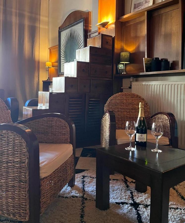Hotel Du Pot D'Etain شالو أو شُمْبانيِ المظهر الخارجي الصورة